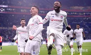 雷恩主场大胜兰斯，稳固法甲积分前列位置()